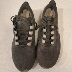 Nike Zoom Pegasus 37 men's size 13 running shoes